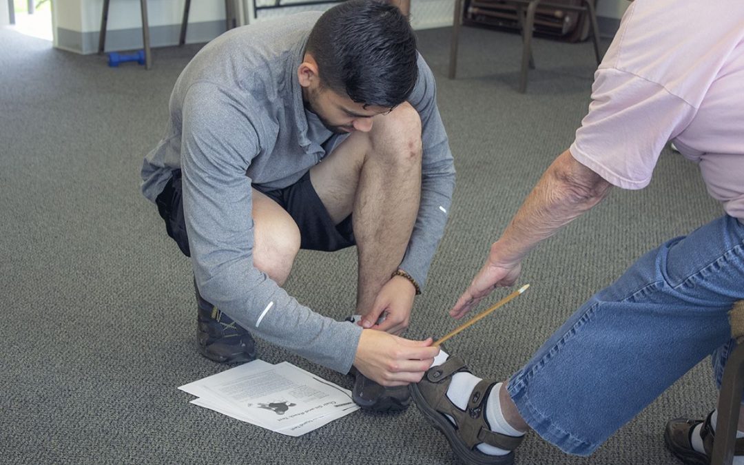 Exercise science students lead fitness program at senior center